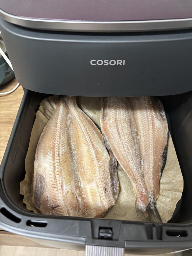 cosori-ノンフライヤー-冷凍ホッケ