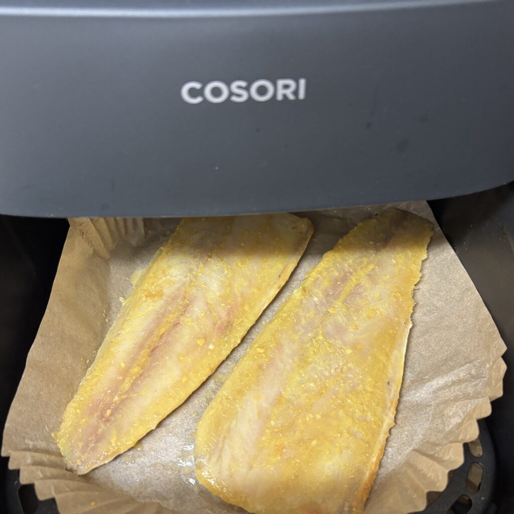 cosori-ノンフライヤー-冷凍サバ