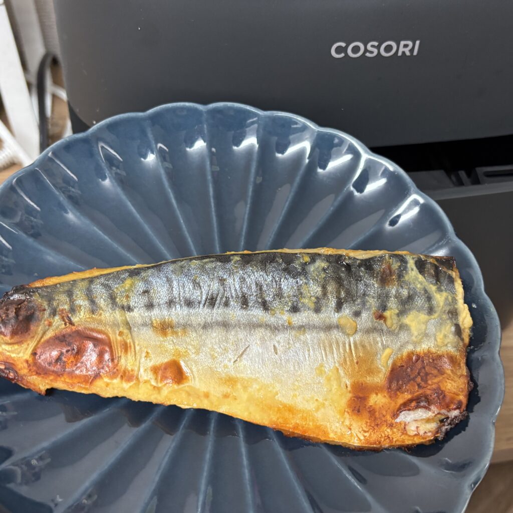 cosori-ノンフライヤー-サバ焼き